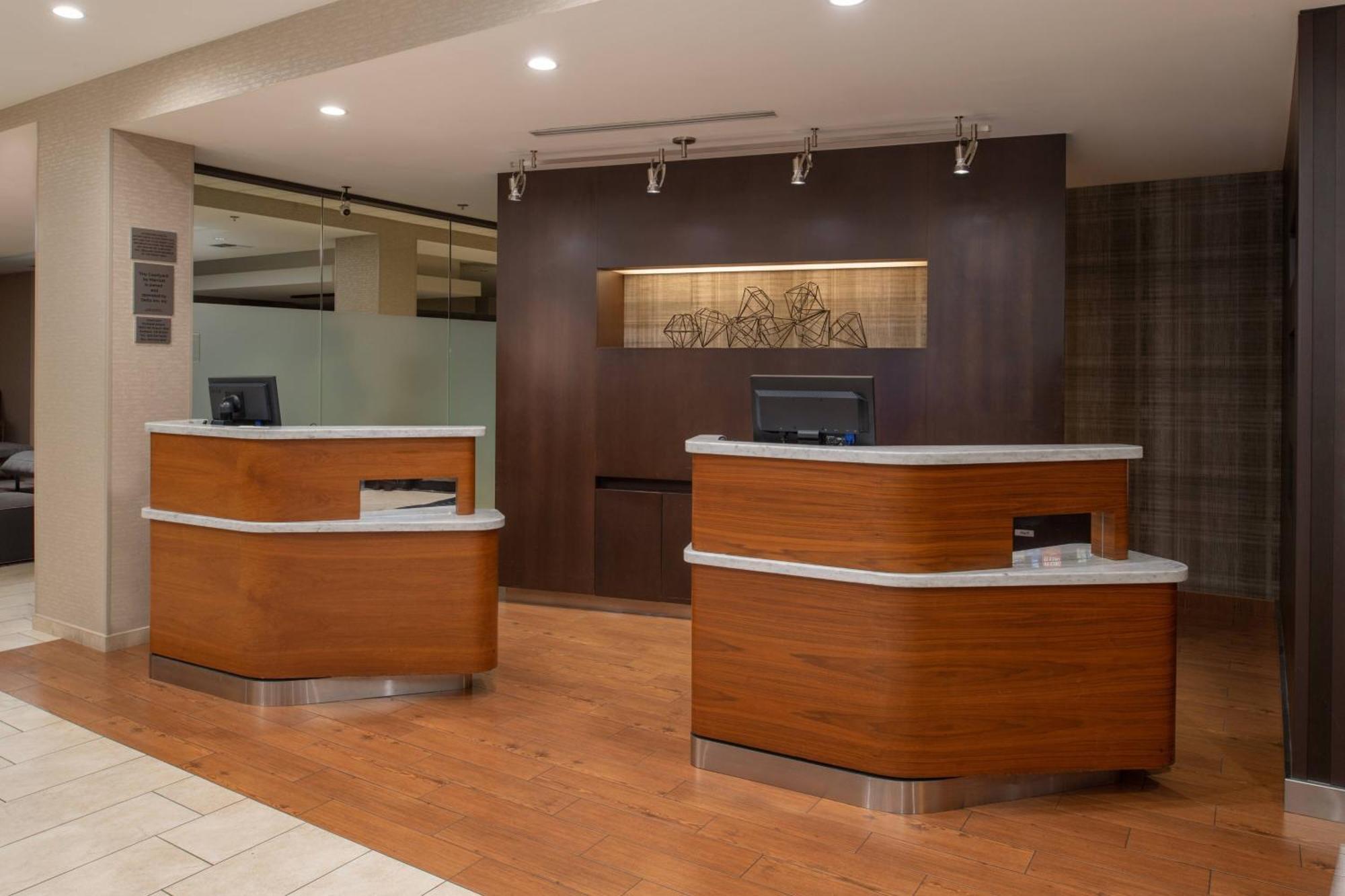 מלון Courtyard By Marriott Portland Airport מראה חיצוני תמונה