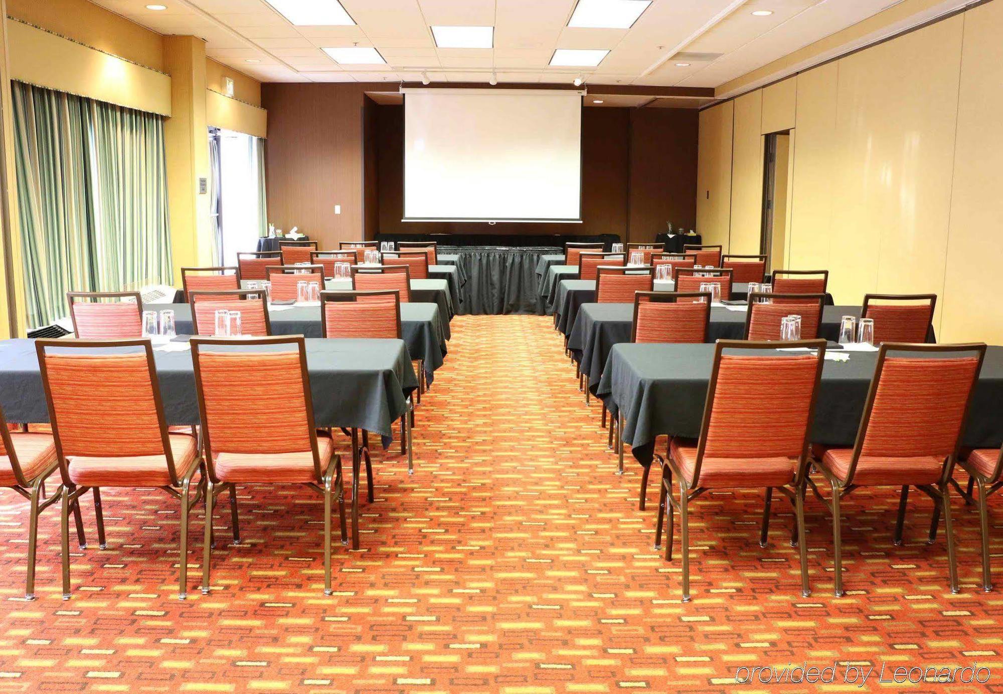 מלון Courtyard By Marriott Portland Airport מראה חיצוני תמונה