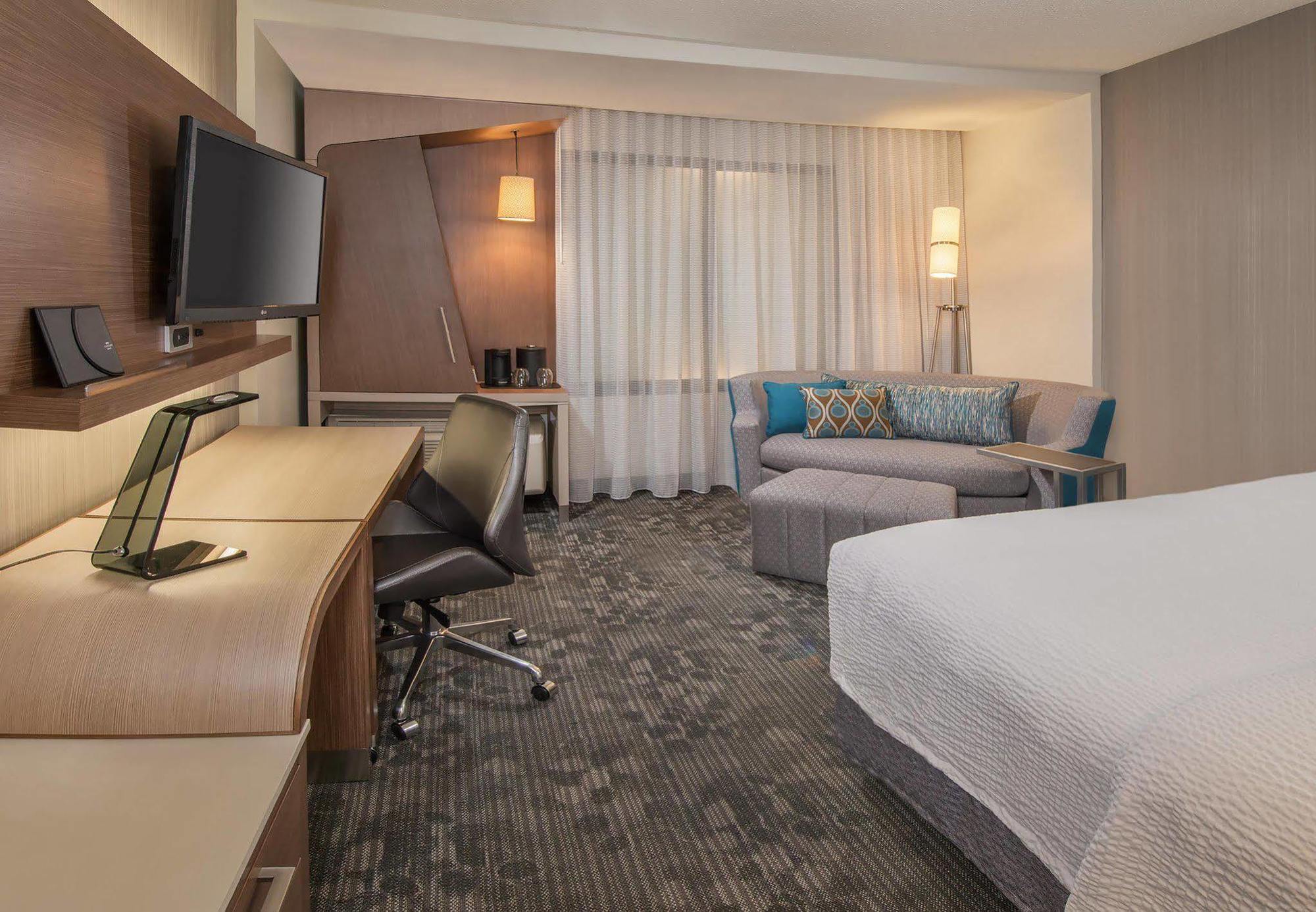 מלון Courtyard By Marriott Portland Airport מראה חיצוני תמונה