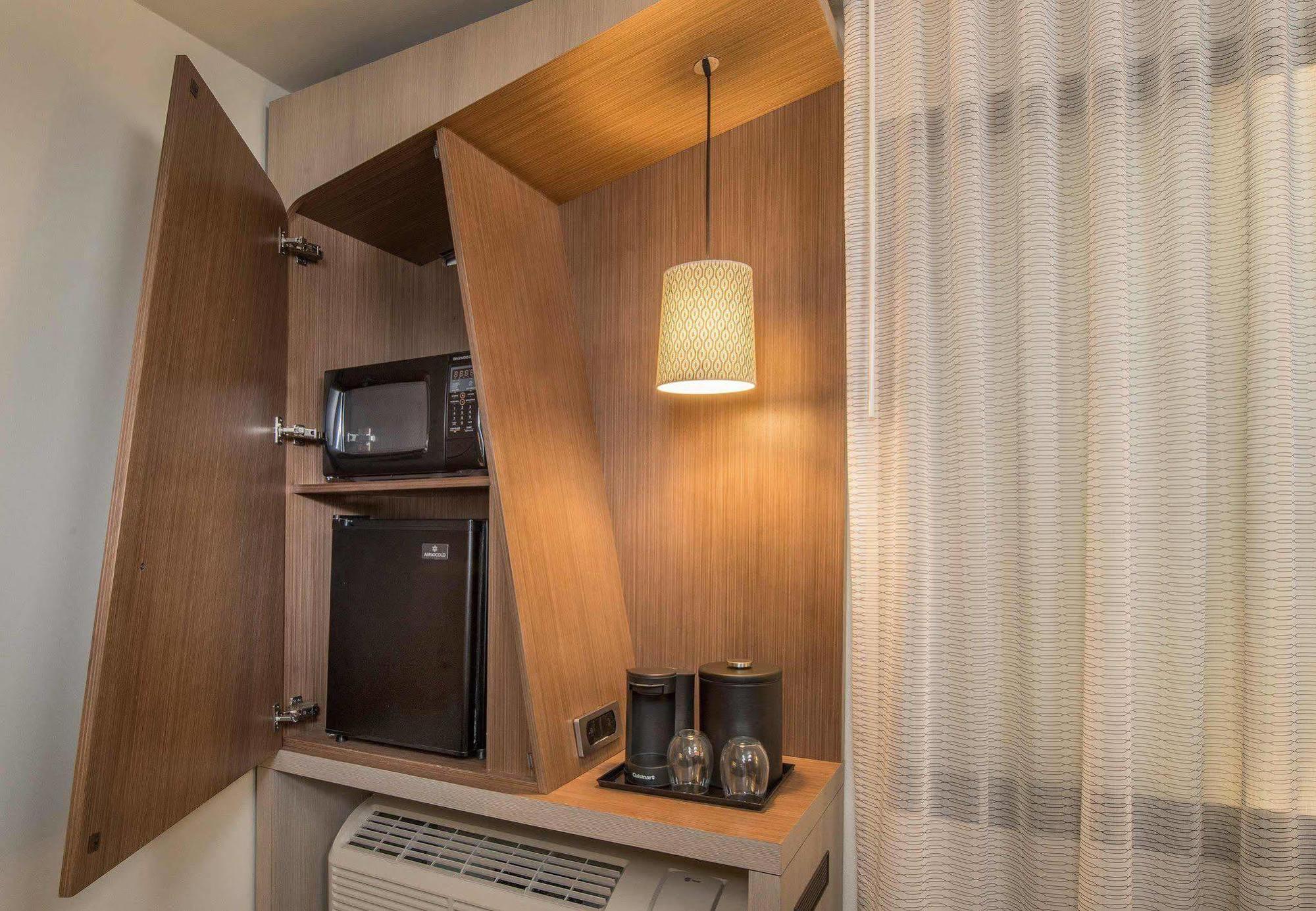 מלון Courtyard By Marriott Portland Airport מראה חיצוני תמונה
